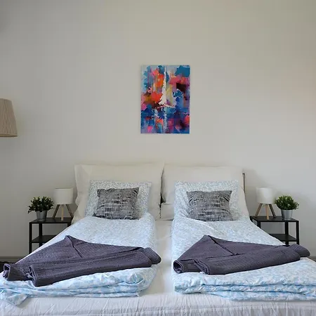 Vitorlásház Apartman Balatonvilágos